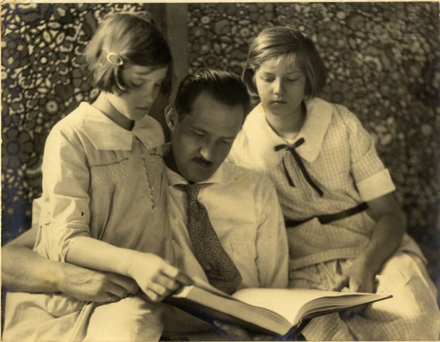 Federico Stallforth and his daughters, Gioja and Anita